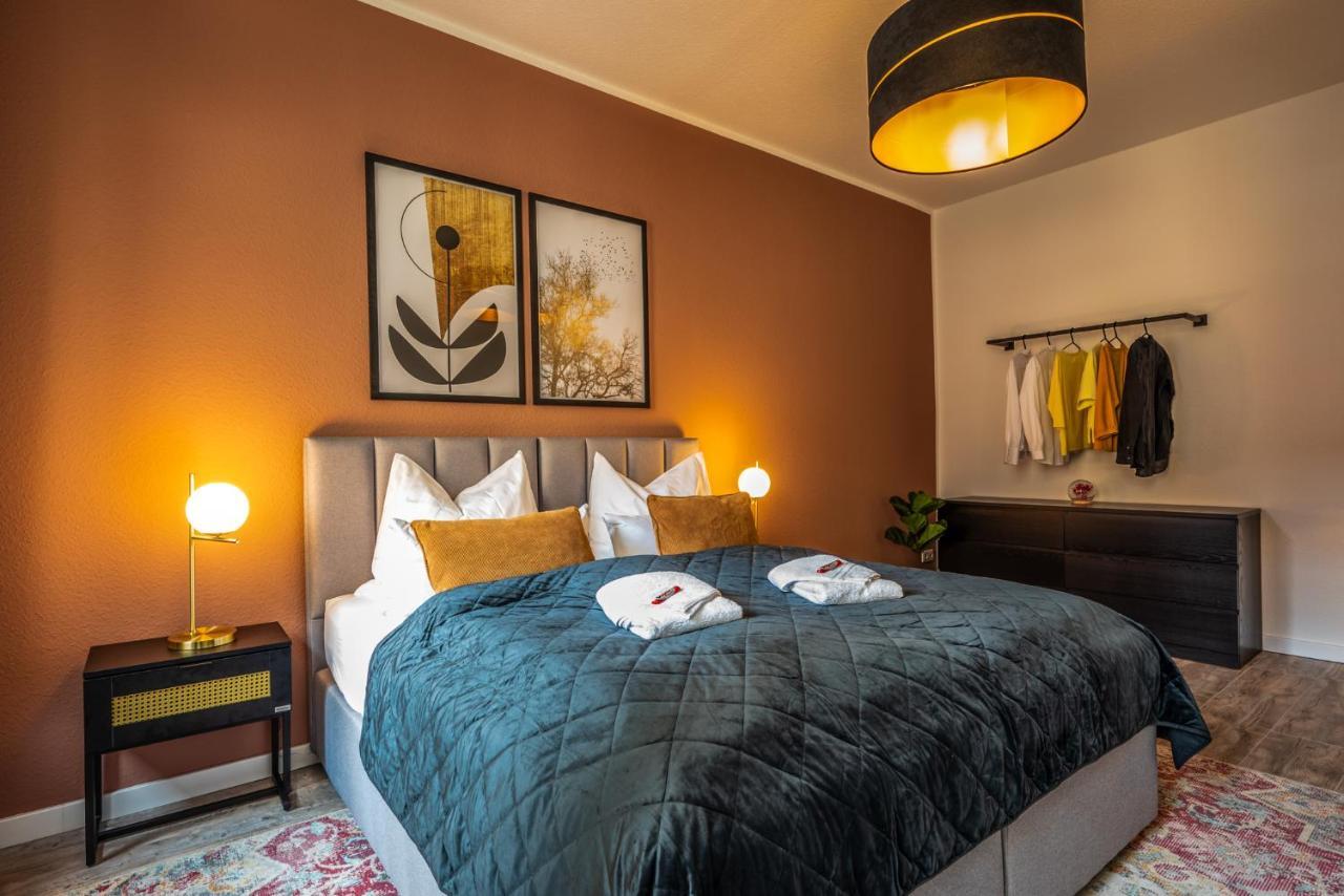 Apartment Maremar - Design - Luxus Boxspringbett - Zentral - Kueche - Arbeitsplatz - Highspeed Wlan Gera