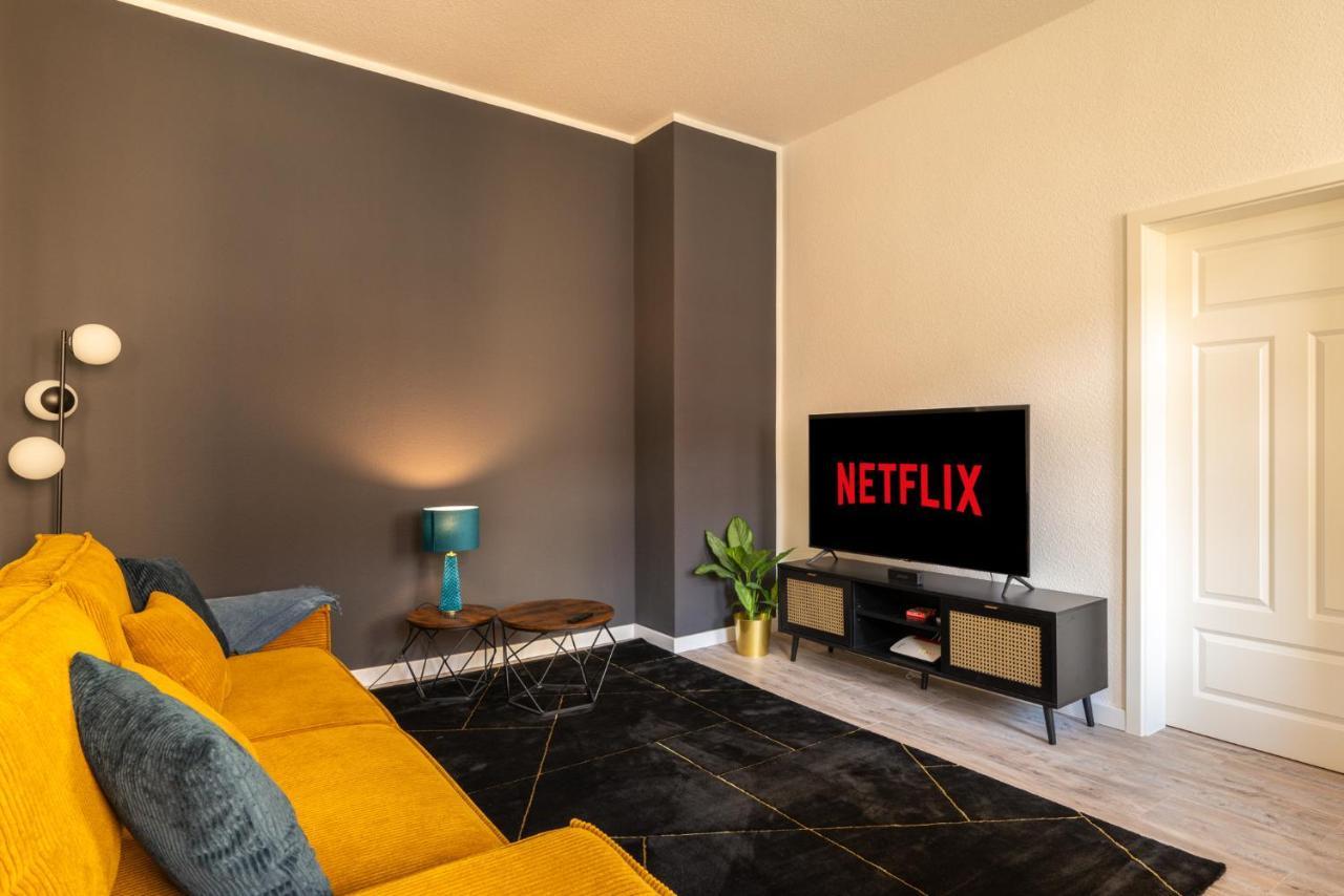 Apartment Maremar - Design - Luxus Boxspringbett - Zentral - Kueche - Arbeitsplatz - Highspeed Wlan Gera