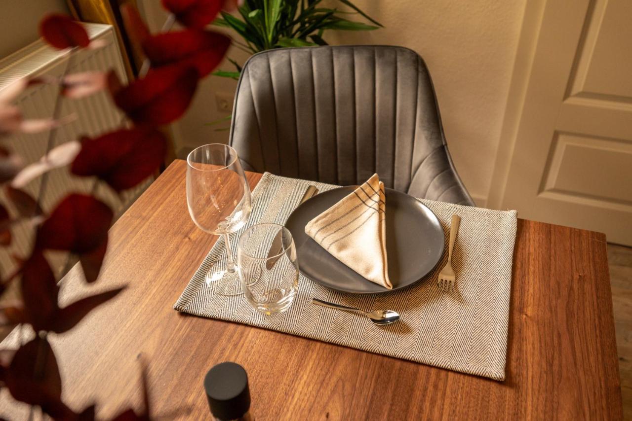 Maremar - Design - Luxus Boxspringbett - Zentral - Kueche - Arbeitsplatz - Highspeed Wlan * Gera