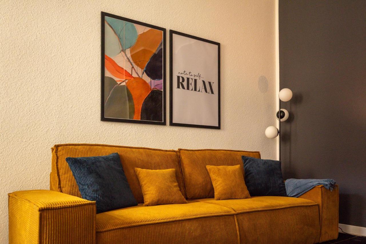 Maremar - Design - Luxus Boxspringbett - Zentral - Kueche - Arbeitsplatz - Highspeed Wlan Apartment